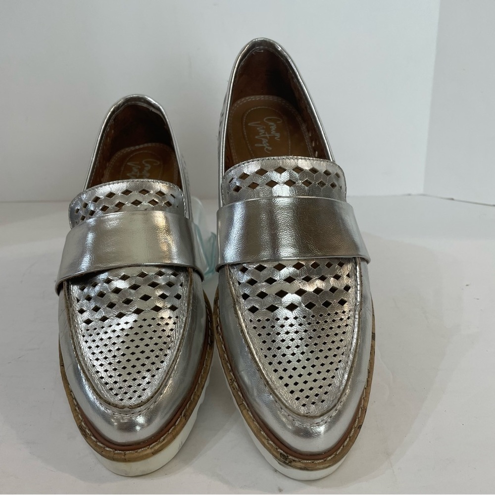 Crown Vintage Silver Loafer sz 7.5